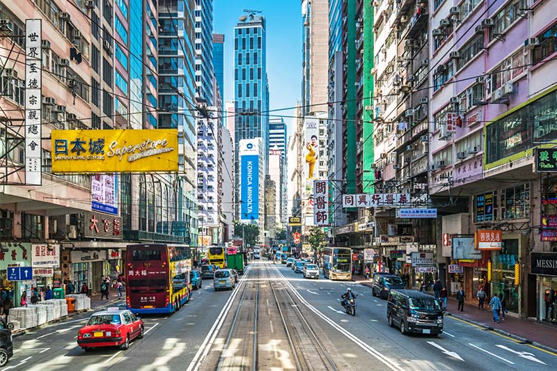 Belebte Straße in Hong Kong